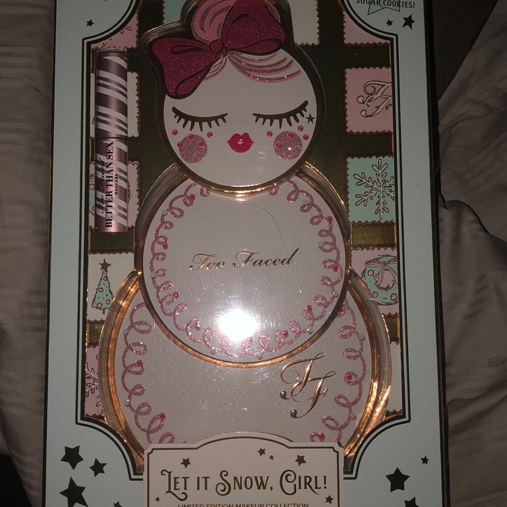 Too Faced Let it Snow